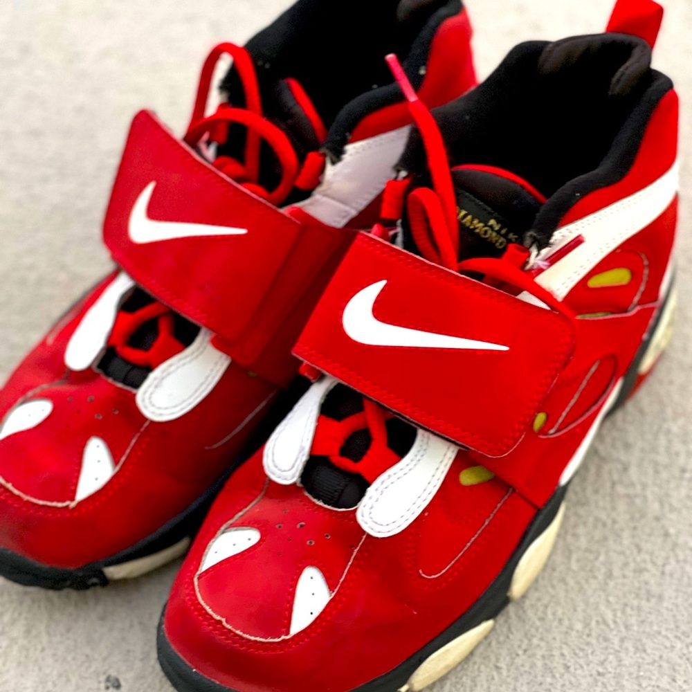 red nike rare shoes
